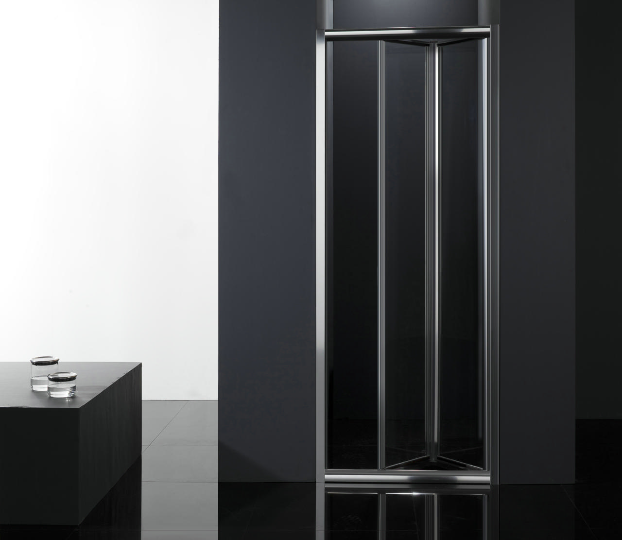 ROMA BFOLD WALL TO WALL SHOWER CABINET 77.5-81X185CM CHROME FRAME/CLEAR GLASS