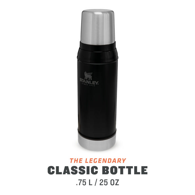 STANLEY CLASSIC LEGENTARY BOTTLE BLACK 0,75LTR