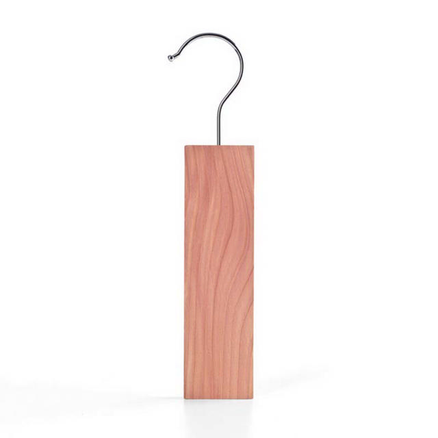 RAYEN CEDAR HANGERS 4U