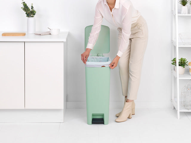 BRABANTIA STEPUP ΚΑΔΟΣ ΠΕΝΤΑΛ 40L ΜΕΝΤΑ