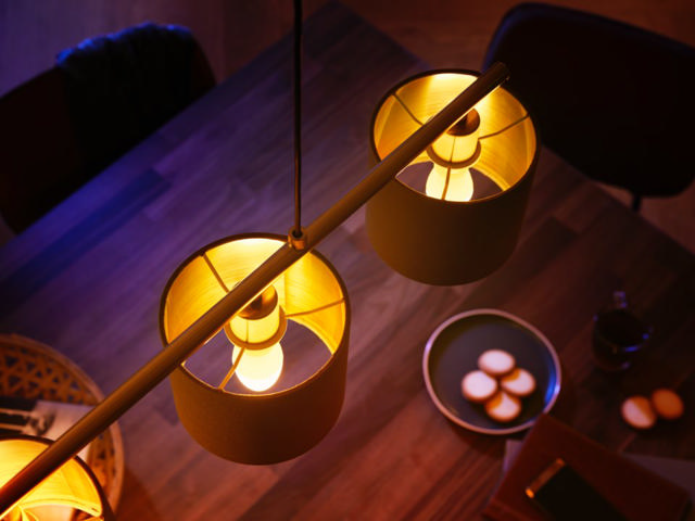 PHILIPS HUE 1 PACK AMBIANCE KΕΡΙ E14 HUE