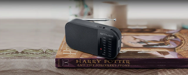 MUSE FM POCKET RADIO - BLACK