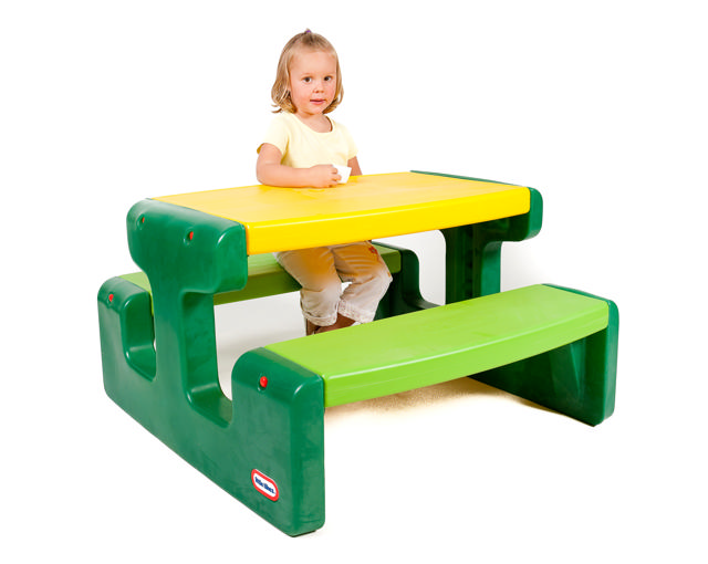 LITTLE TIKES PICNIC TABLE GREEN