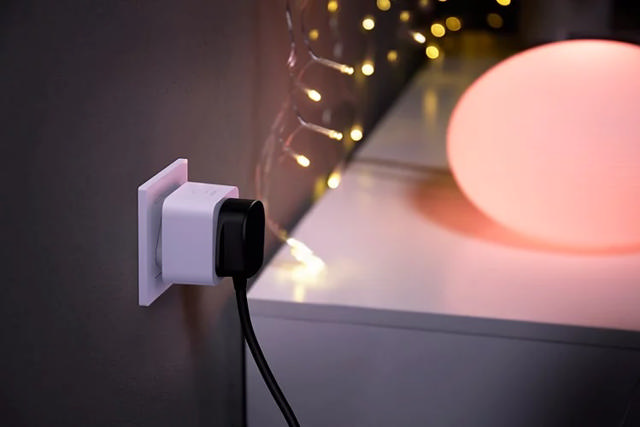 PHILIPS HUE SMART SPLUG UK