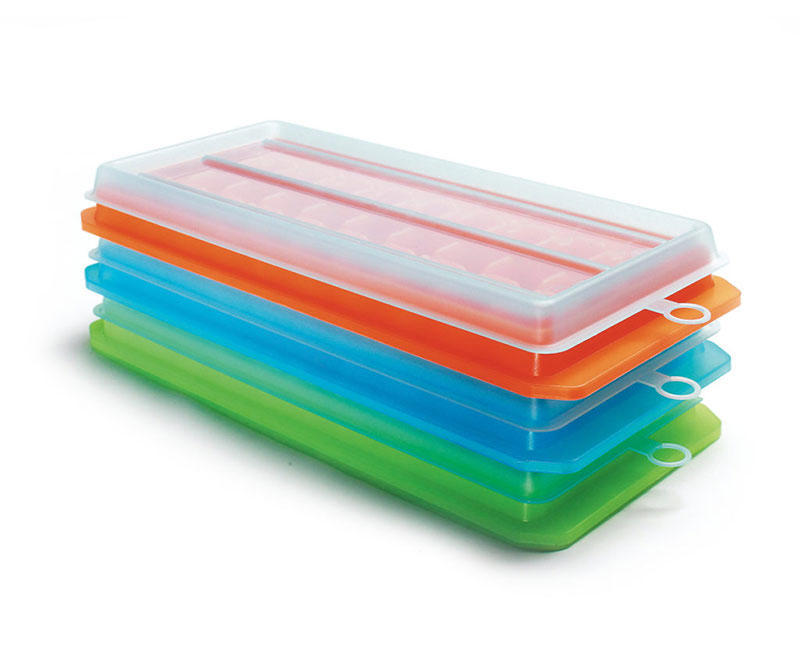 ICE CUBE TRAY WITH LID IN 5 ASSORTED COLORS 3X1X4CM