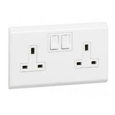 LEGRAND 617646 BELANKO SINGLE SWITCH SOCKET 13A 2 GANG