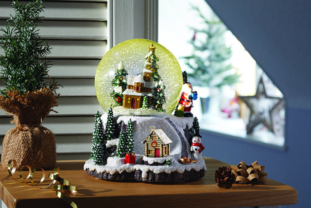 THREE KINGS VILLAGE WONDER SNOW SPHERE