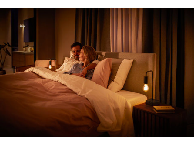 PHILIPS HUE WΗITE AMBIANCE FILAMENT 7W A60 E27