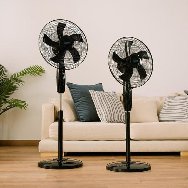 CECOTEC 45-W 40CM STAND FAN - BLACK