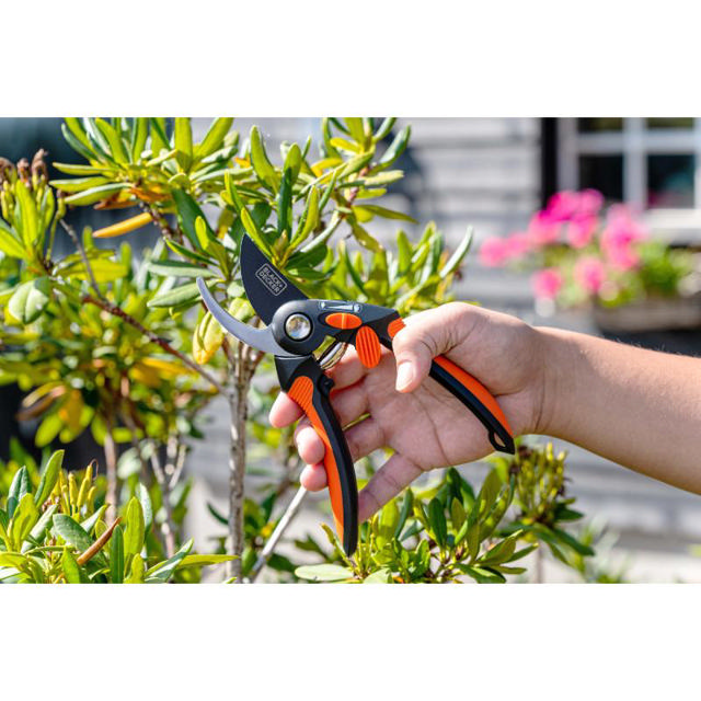 BLACK & DECKER BYPASS PRUNER 21.5X5.5X2.1CM