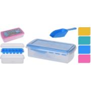 ICE CUBE MAKER WITH SPOON