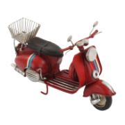 METAL SCOOTER RED 17X8X11CM