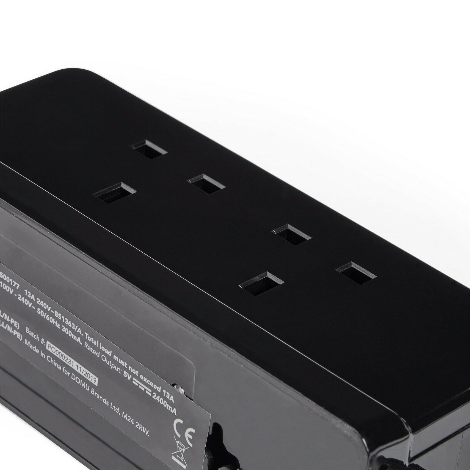 VONHAUS BLACK EXTENSION LEAD WITH USB SLOTS – 4 GANG WITH SURGE PROTECTION