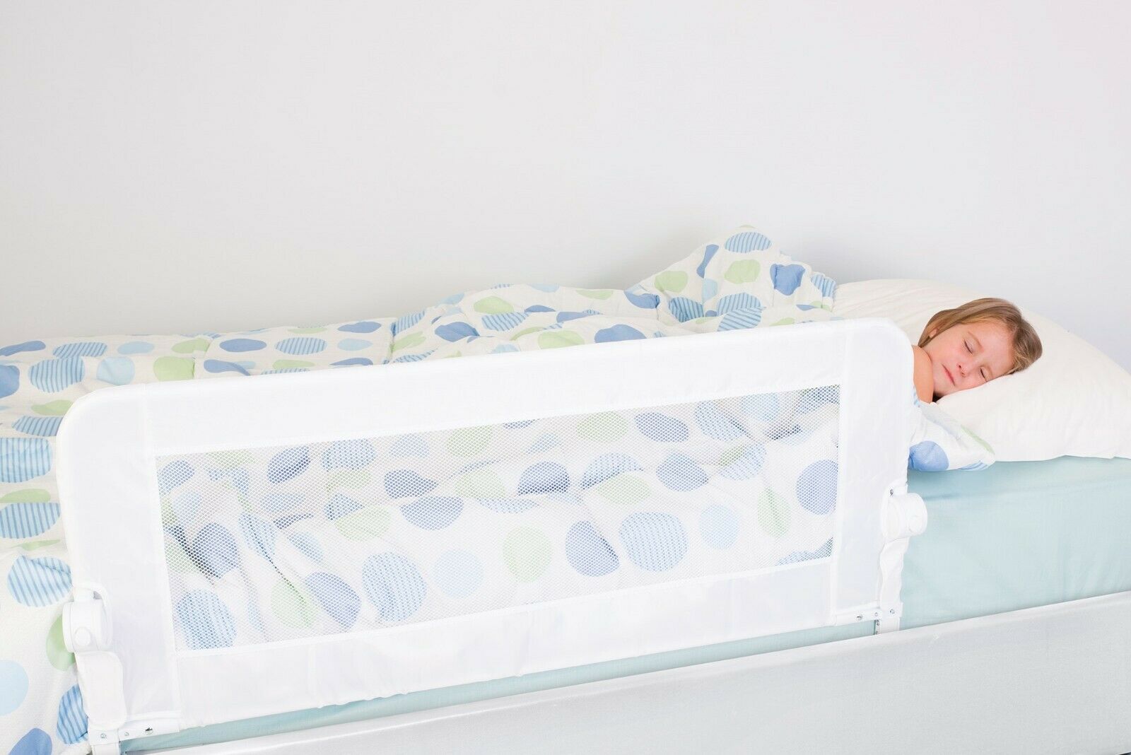 DREAMBABY FOLDING SAFETY GATE BED RAIL MAGGIE 110CM